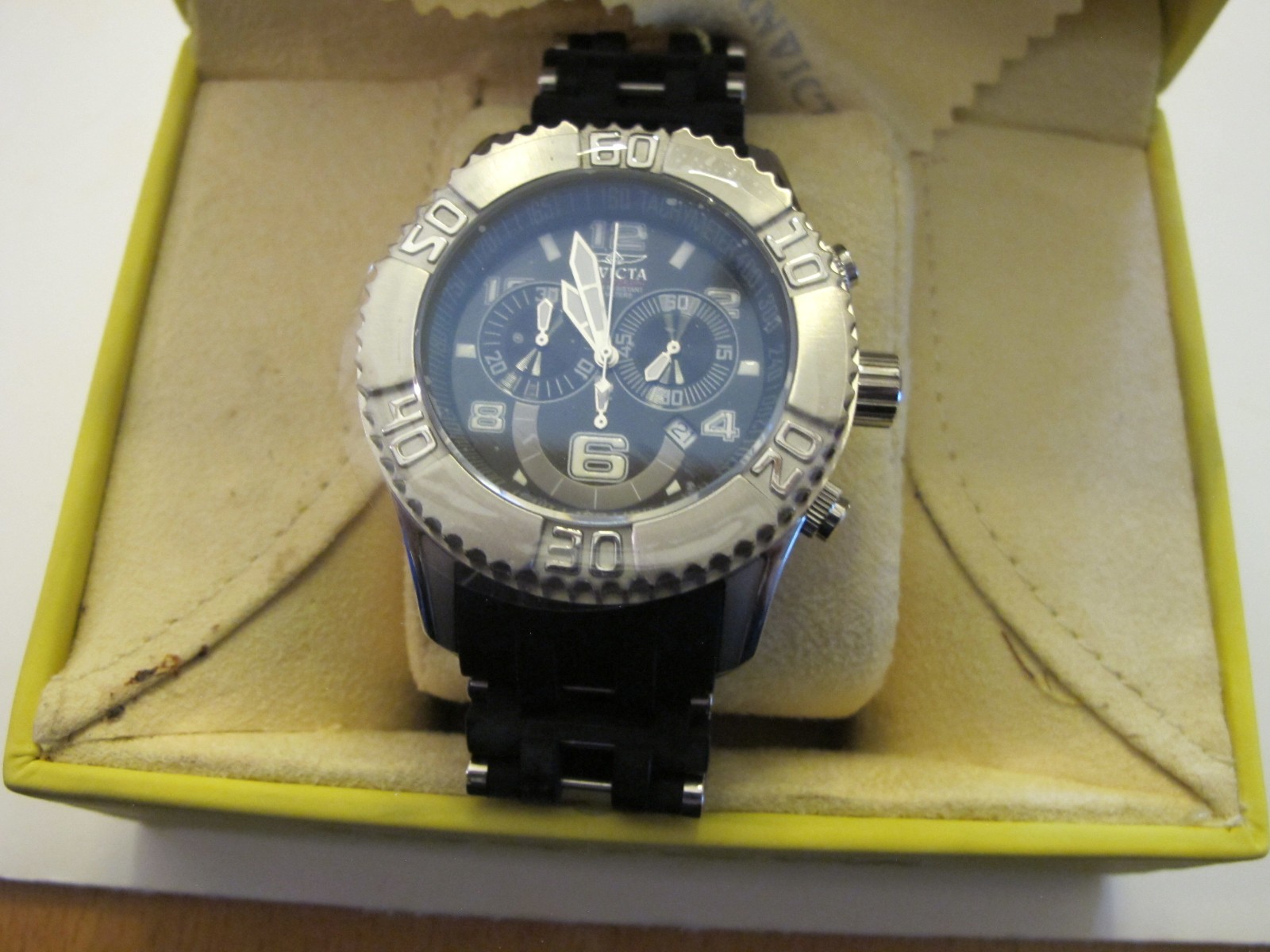 Invicta 7608 «pro diver» Mens Watch, silver dial and black band
