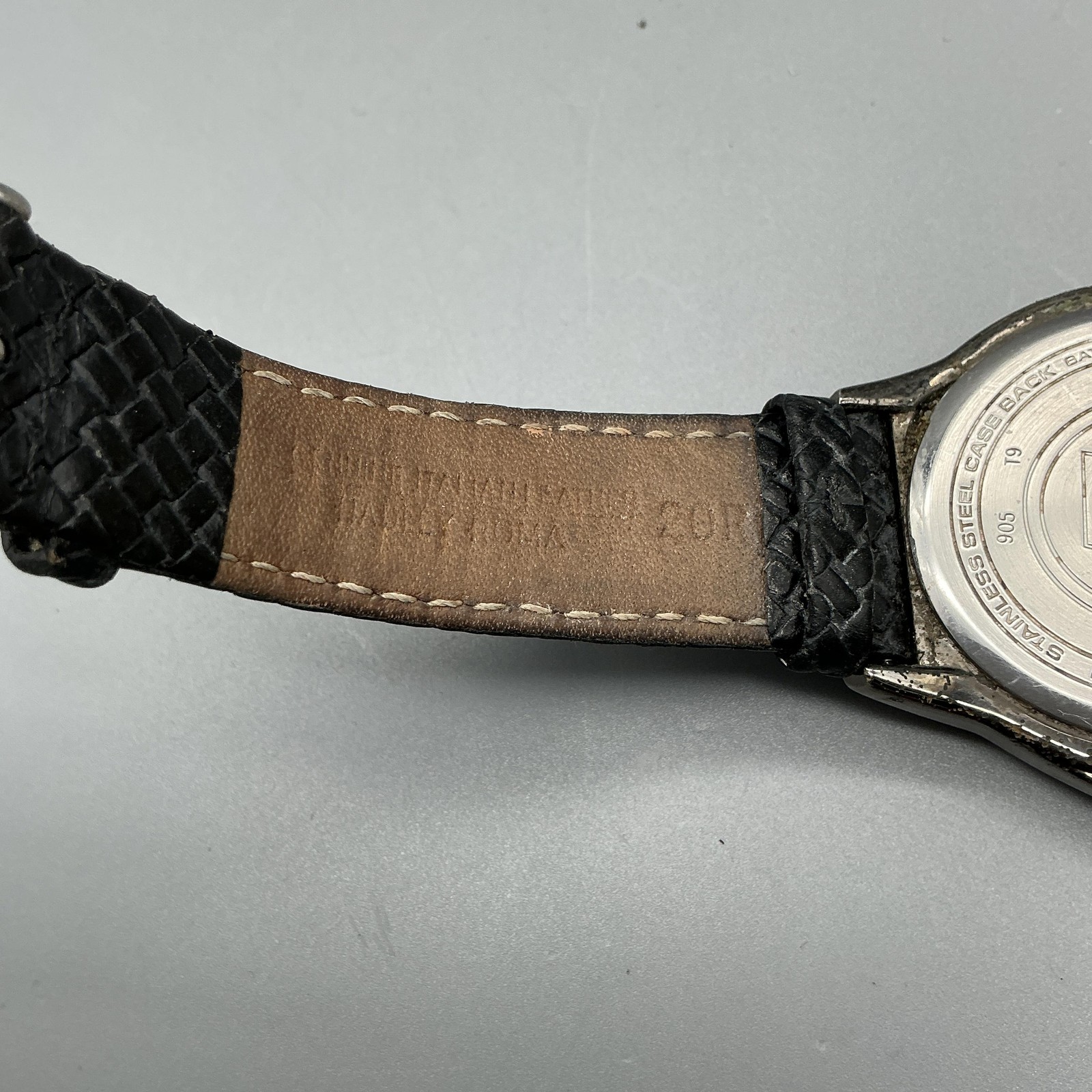Timex Expedition Mens Watch 39mm Black Dial Date Indiglo Leather New Battery
