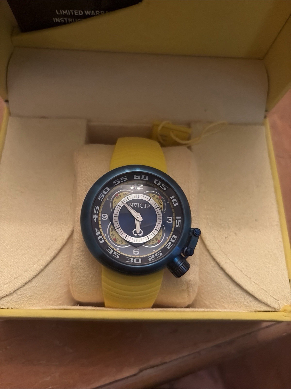 Invicta Corduba Men’s Wristwatch Blue Case Yellow Strap Arabic Numerals Box