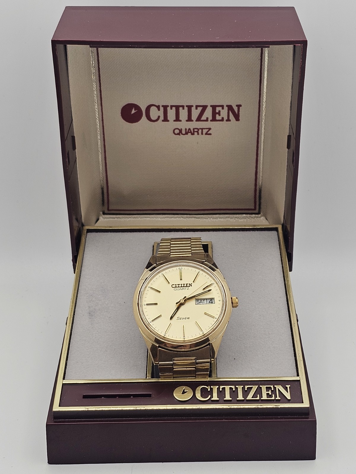 Vintage 1981 Citizen «SEVEN» Classic Men Daydate Analog Quartz Watch Goldtone 👀