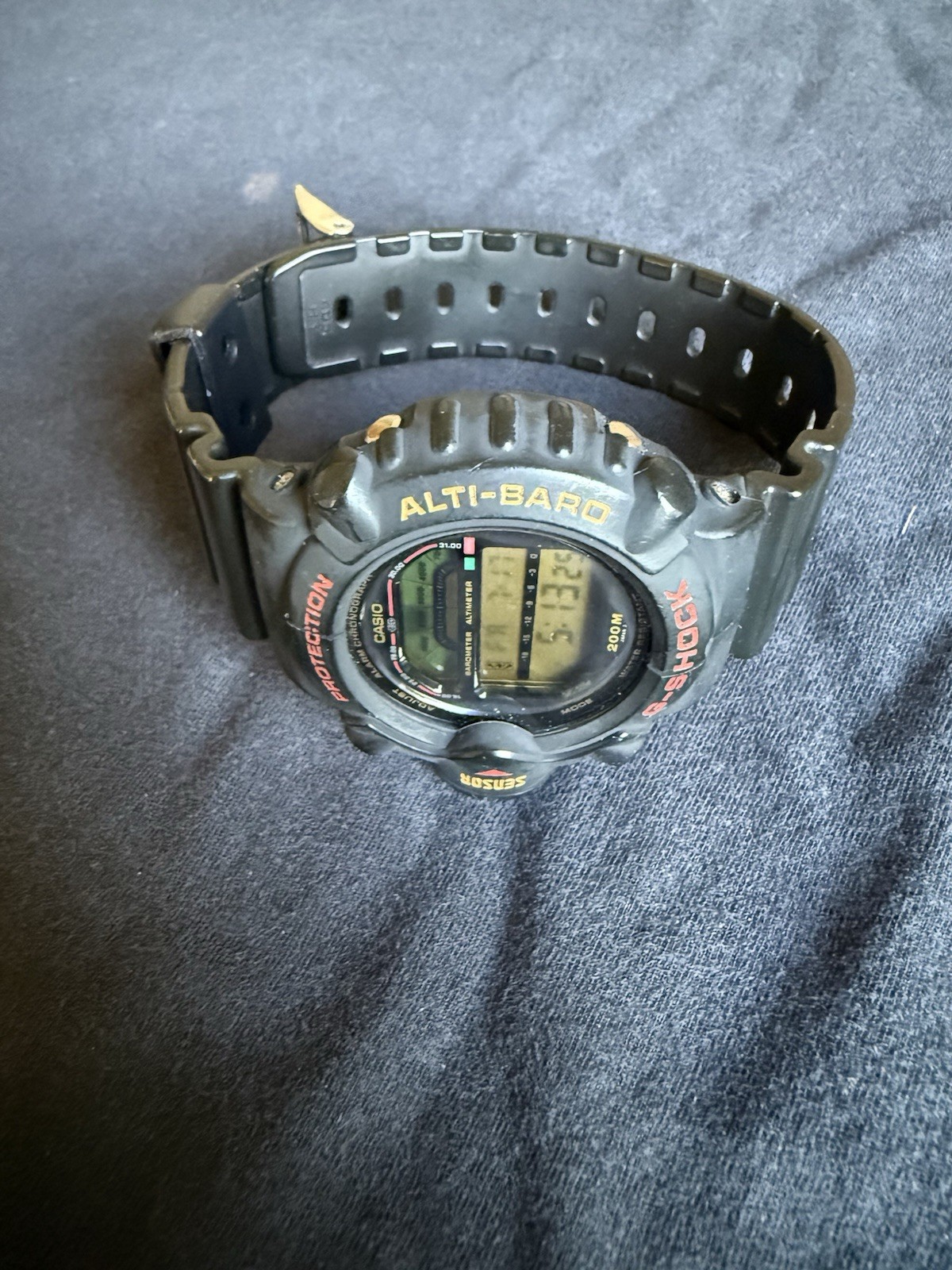 Vintage Casio DW-6500 ( 1160 ) “SKYFORCE” Altimeter/Barometer Watch