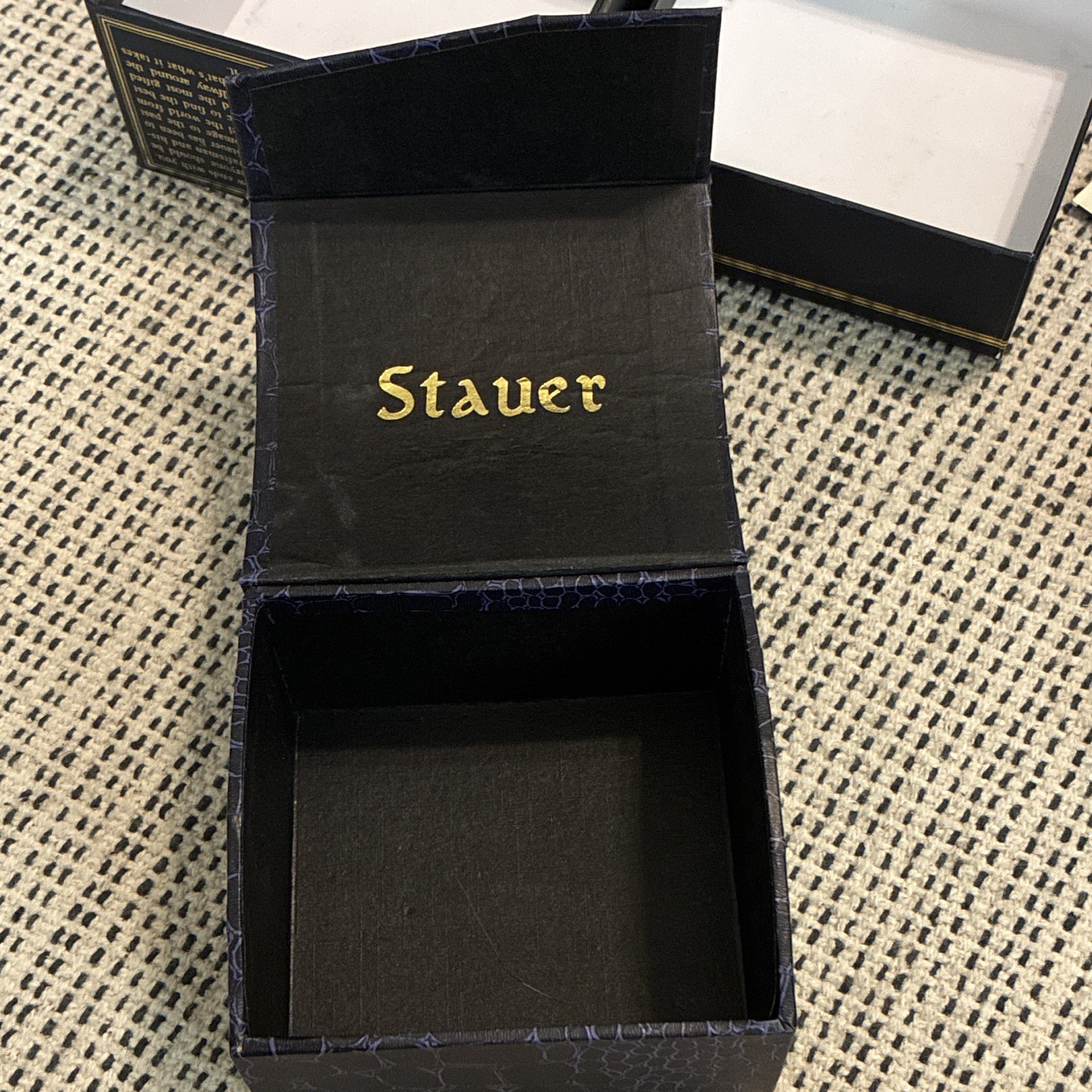 Stauer 24609 Hybrid Quartz, Gunmetal Case Brown Rubber Strap w/Box and manual