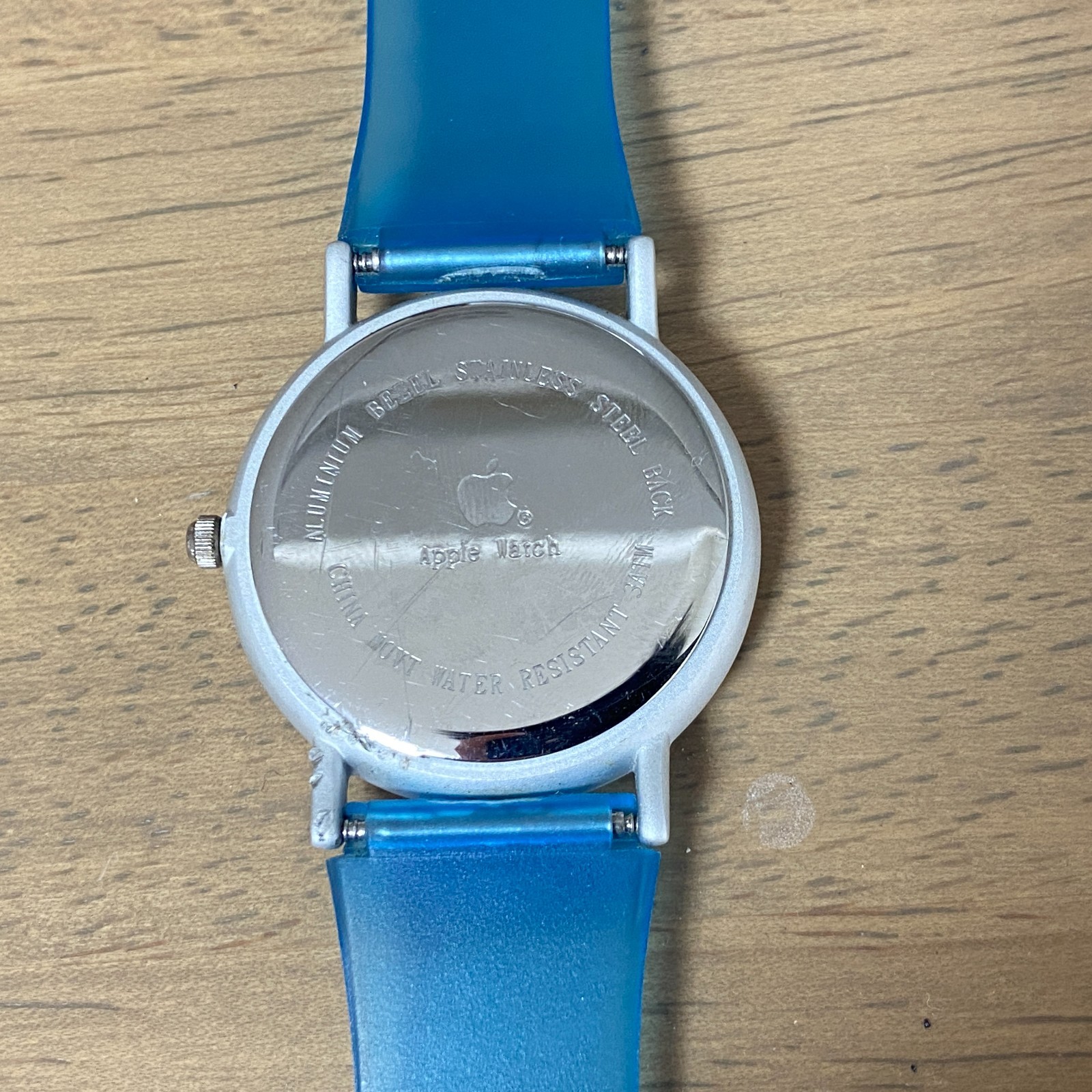 Vintage Apple Watch YUM Round Blue Apple Computer