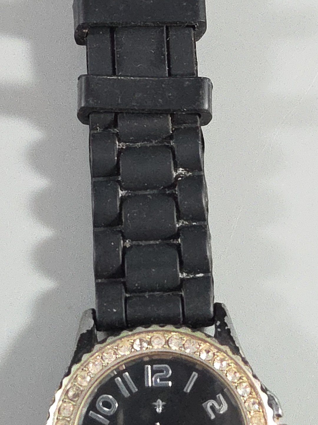 Lot of 6 Rubber/Silicone Band& Rhinestone Watches..Geneva, Finesse, Bongo…ECU