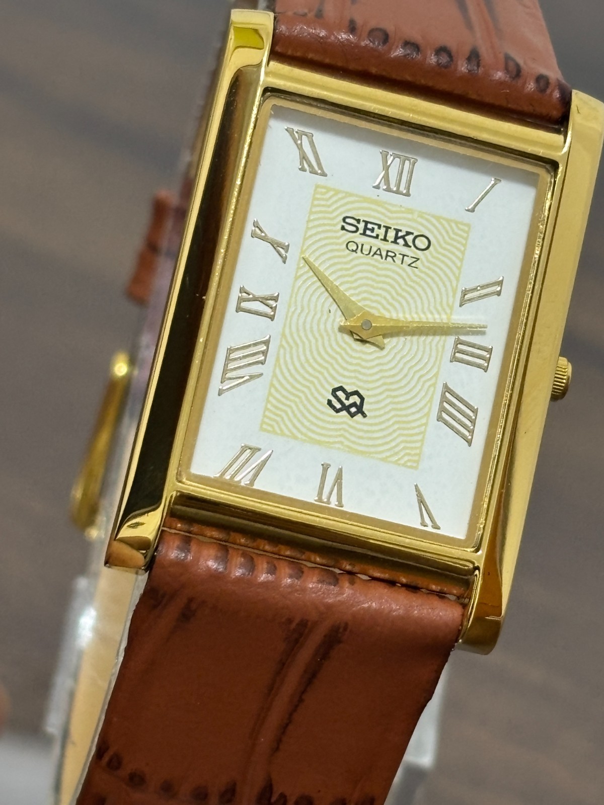 Vintage Seiko Slim Men’s Wrist watch-Roman Dial-Leather Strap