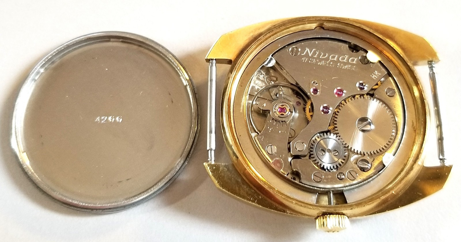NIVADA COMPENSAMATIC 36058 SWISS NOS VINTAGE RARE 34 MM WIND UP MEN’S WATCH