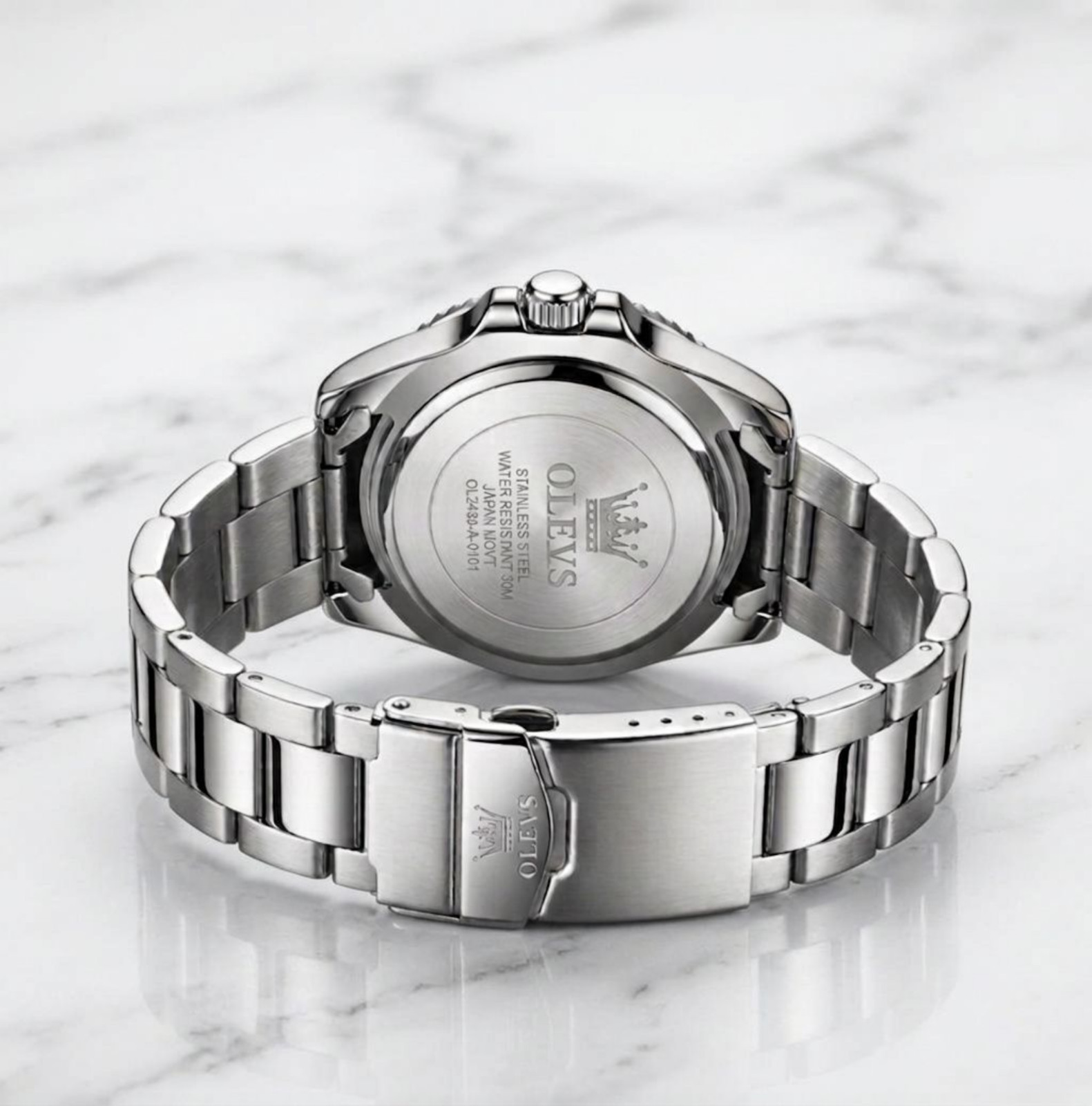 Men’s Waterproof Diver Quartz Silver Bracelet Case Watch Green Dial Bezel Olevs