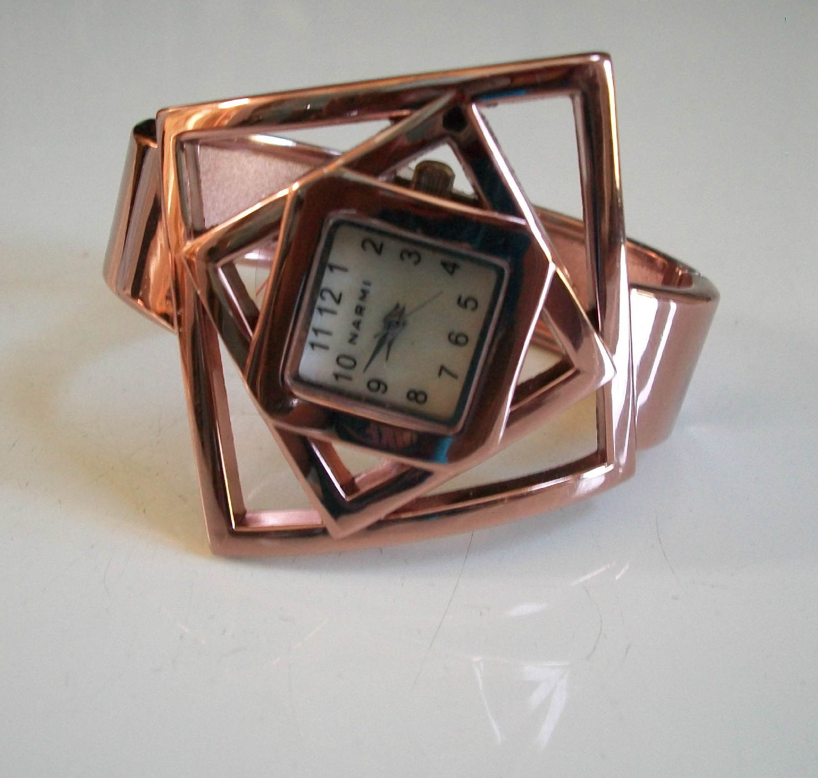 NUMBER DIAL SILVER & GOLD, ROSE GOLD, SILVER FINISH NARMI WOMEN’S BANGLE WATCH