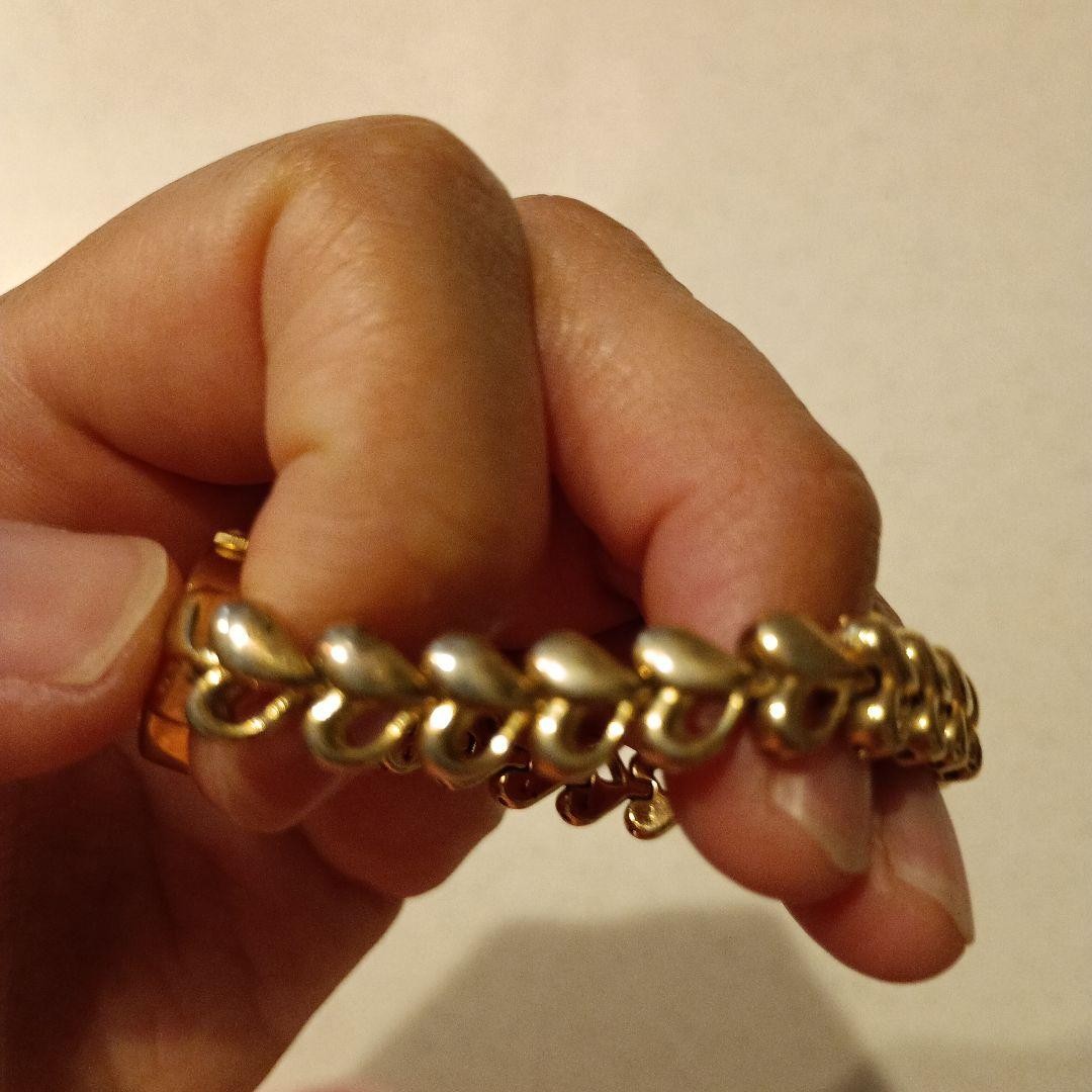 33 Gold Heart Link Quartz Watch