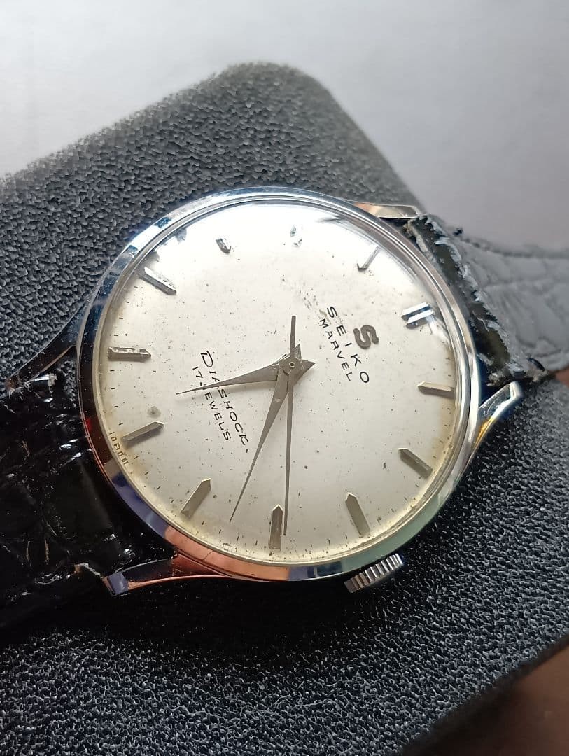 SEIKO MARVEL Hand wound Watch with Diashock 17 Jewels confirmed operational