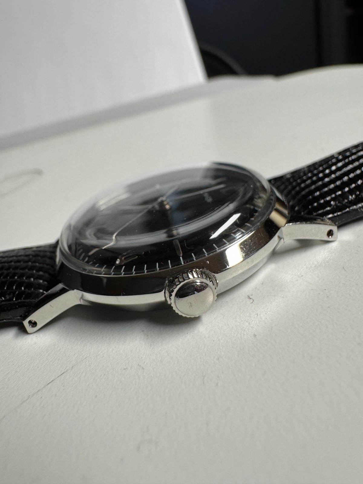 Timex 34MM Marlin 2018 Reissue Wind Up Midnight Sunburst TW2T18200 Runs Good