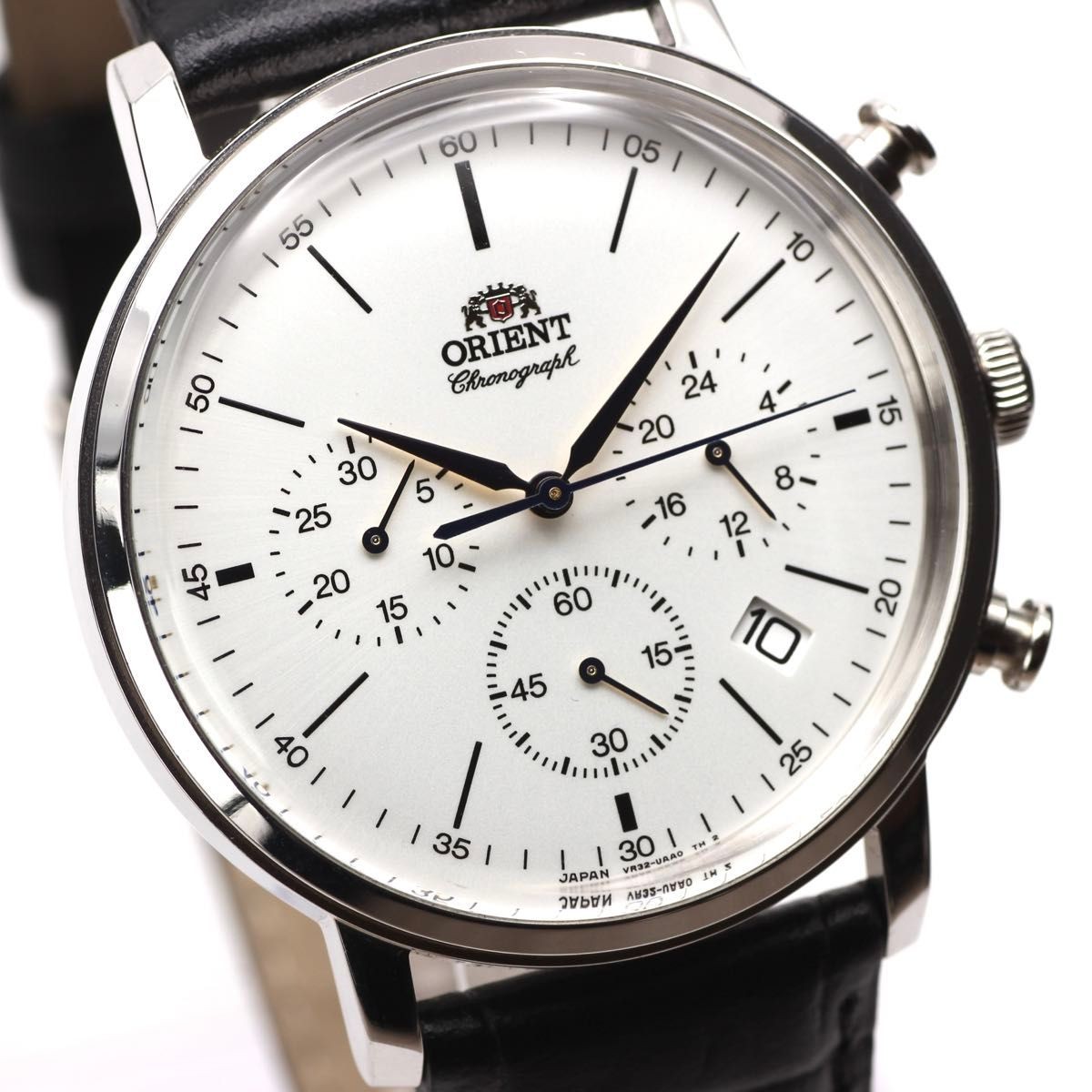 ORIENT VR32-UAA0 Chronograph Quartz White Dial Japan Men’s Watch Leather