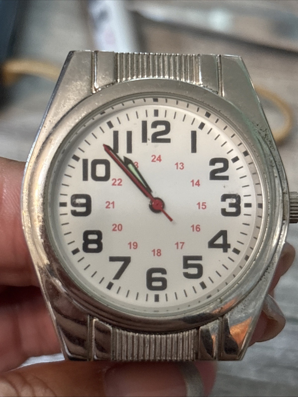 FMD Quartz Watch Men Silver Military Dial Easy Read Stretch Analog New Battery