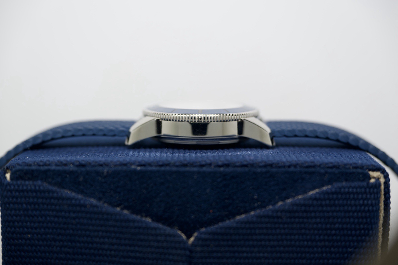 Breitling Superocean Heritage B20 42 (AB2010) – Full Set