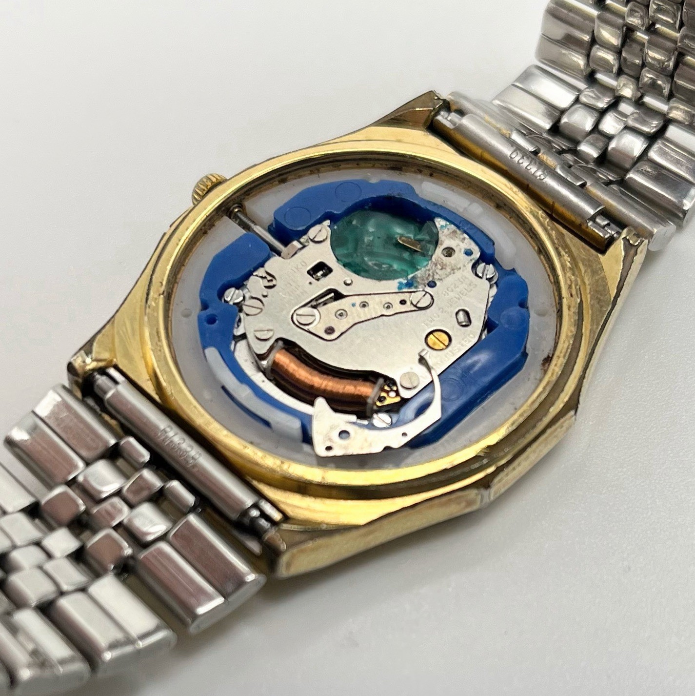 Seiko SQ Quartz 8C23-6059 Octagonal Day Date Gold Tone Textured Dial VTG P/R