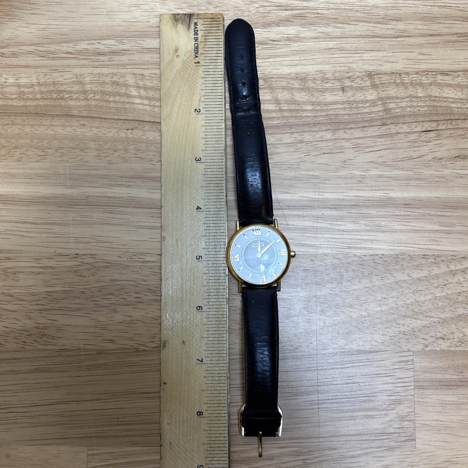 COACH WRISTWATCH WHITE, ROMAN NUMERAL AND STICK DIAL #0804 With Leather Strap