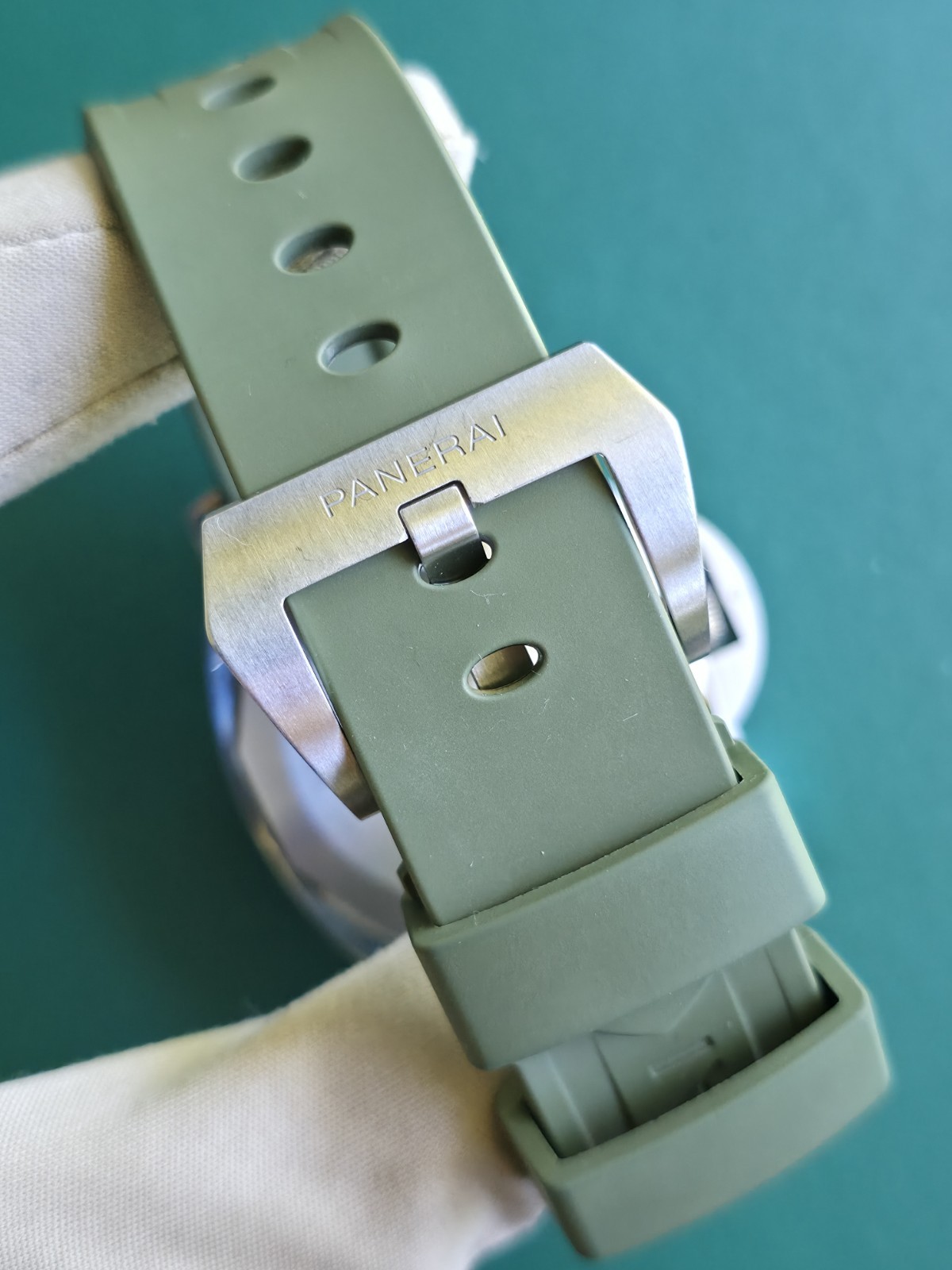 Panerai Luminor 1087 White Dial Watch 44mm Green Strap – PAM01087