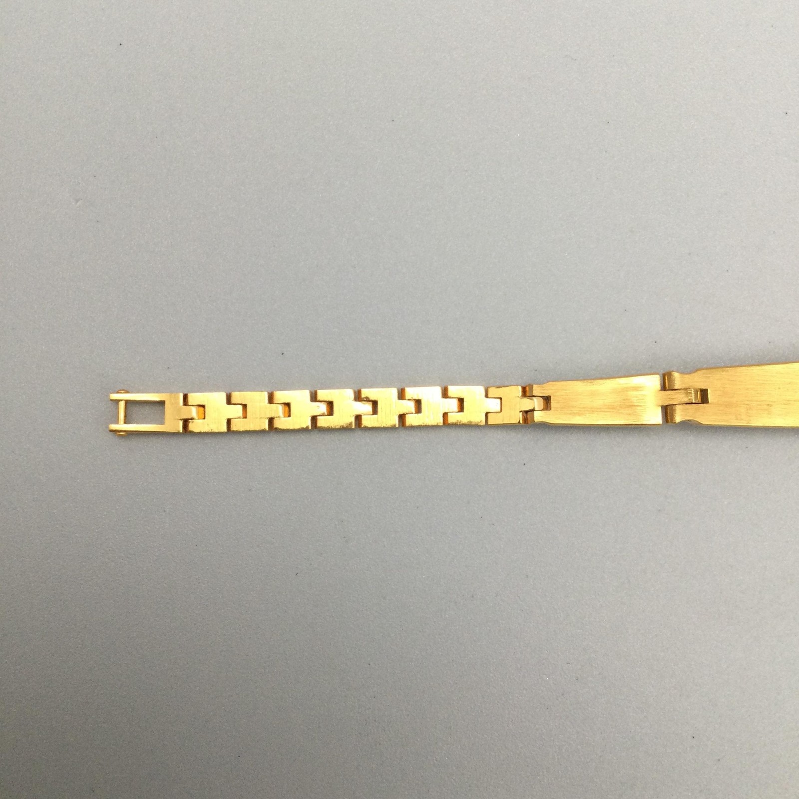 Vtg Chaika Yanka Women Watch 16mm Floral Porcelain Gold Tone New Battery 7.5″