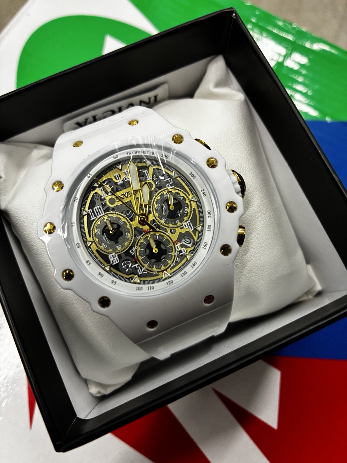 Invicta 69649