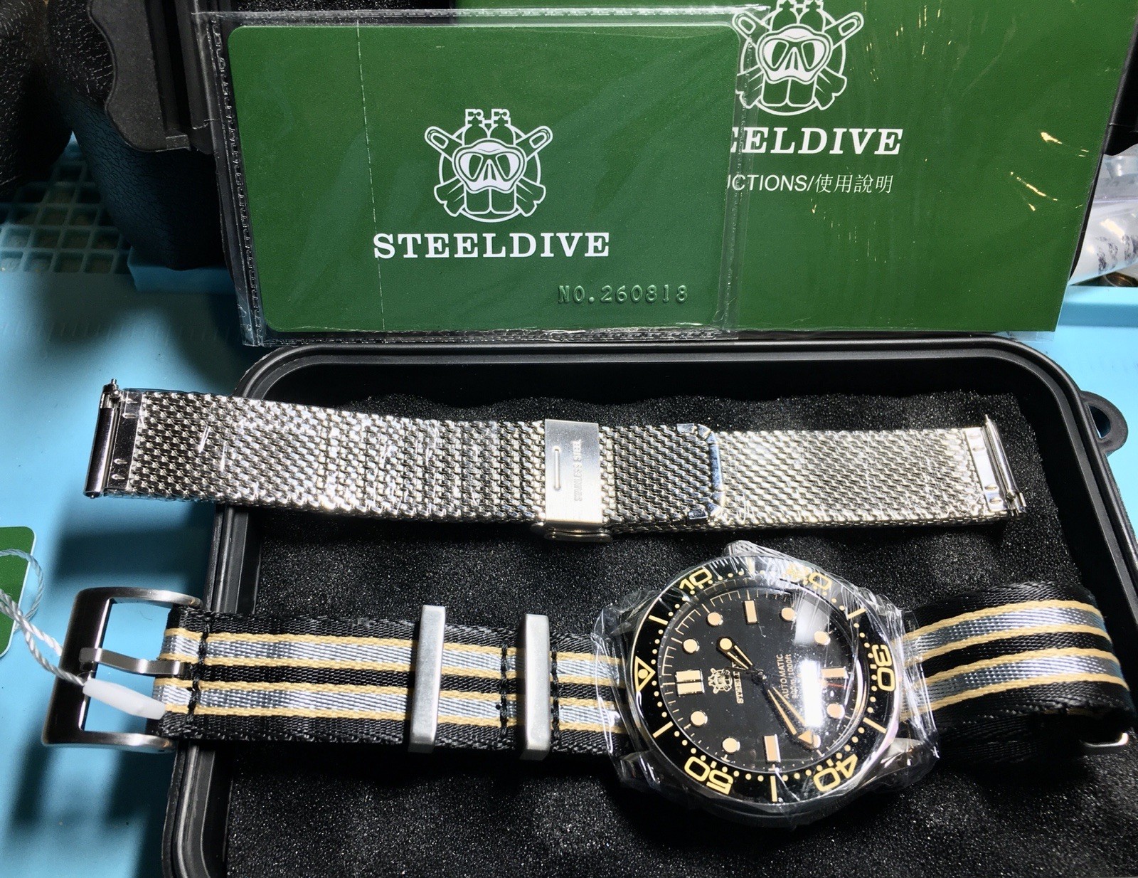STEELDIVE 007 42MM WATCH NO TIME TO DIE SEIKO NH35 SAPPHIRE MILANESE & NATO BAND