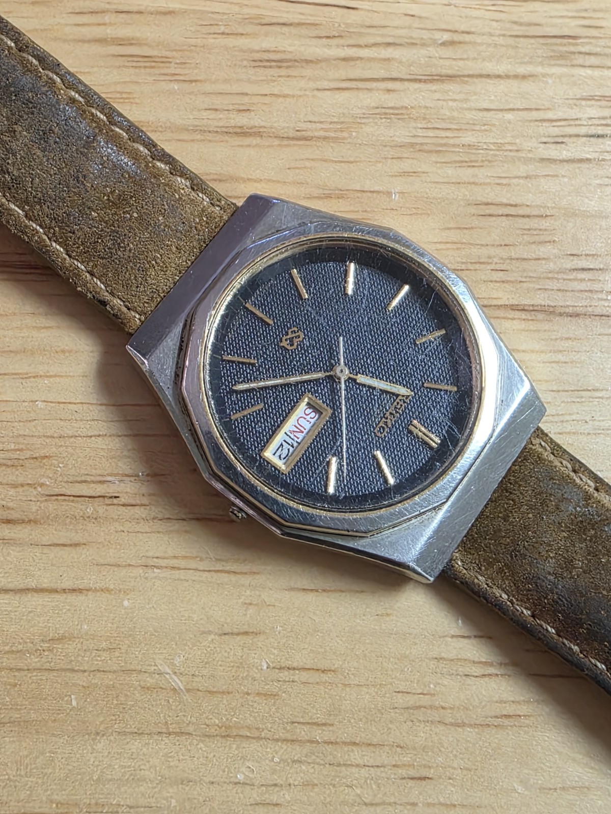VINTAGE Seiko SQ Watch Men 33mm Black Dial Daydate ( 8023-6059 ) *RUNNING*READ *
