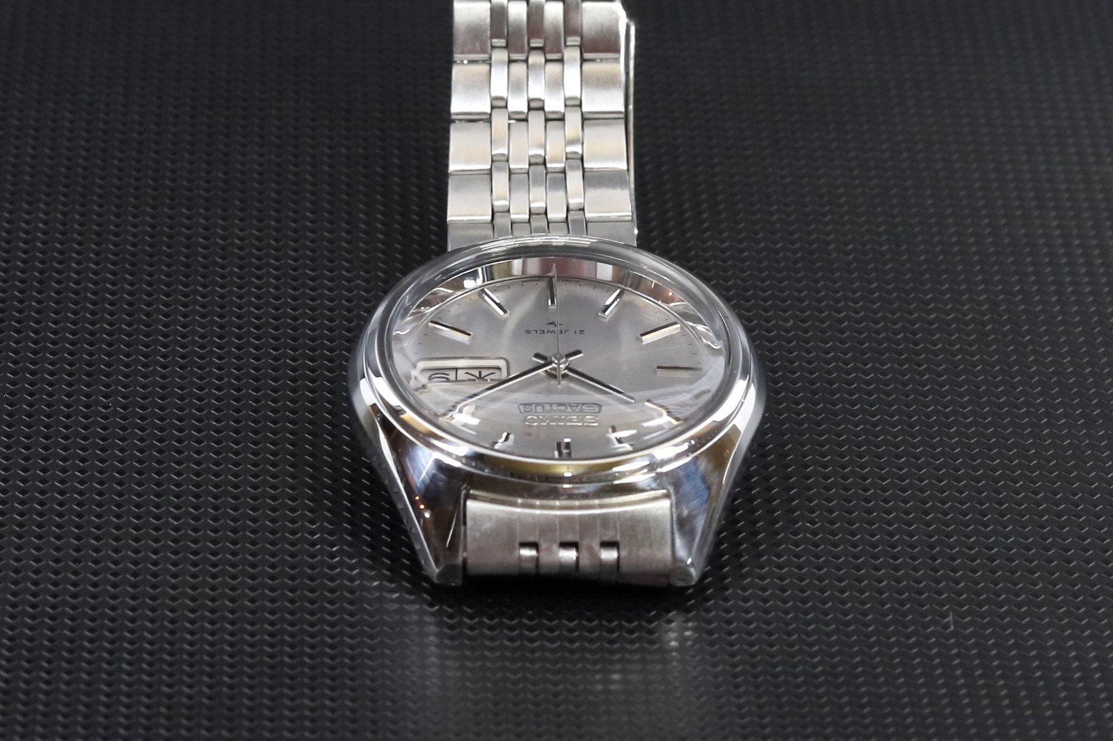 Seiko 5 Actus 7019-7060 Automatic 21J Day-Date Silver Blue Dial Vintage Japan