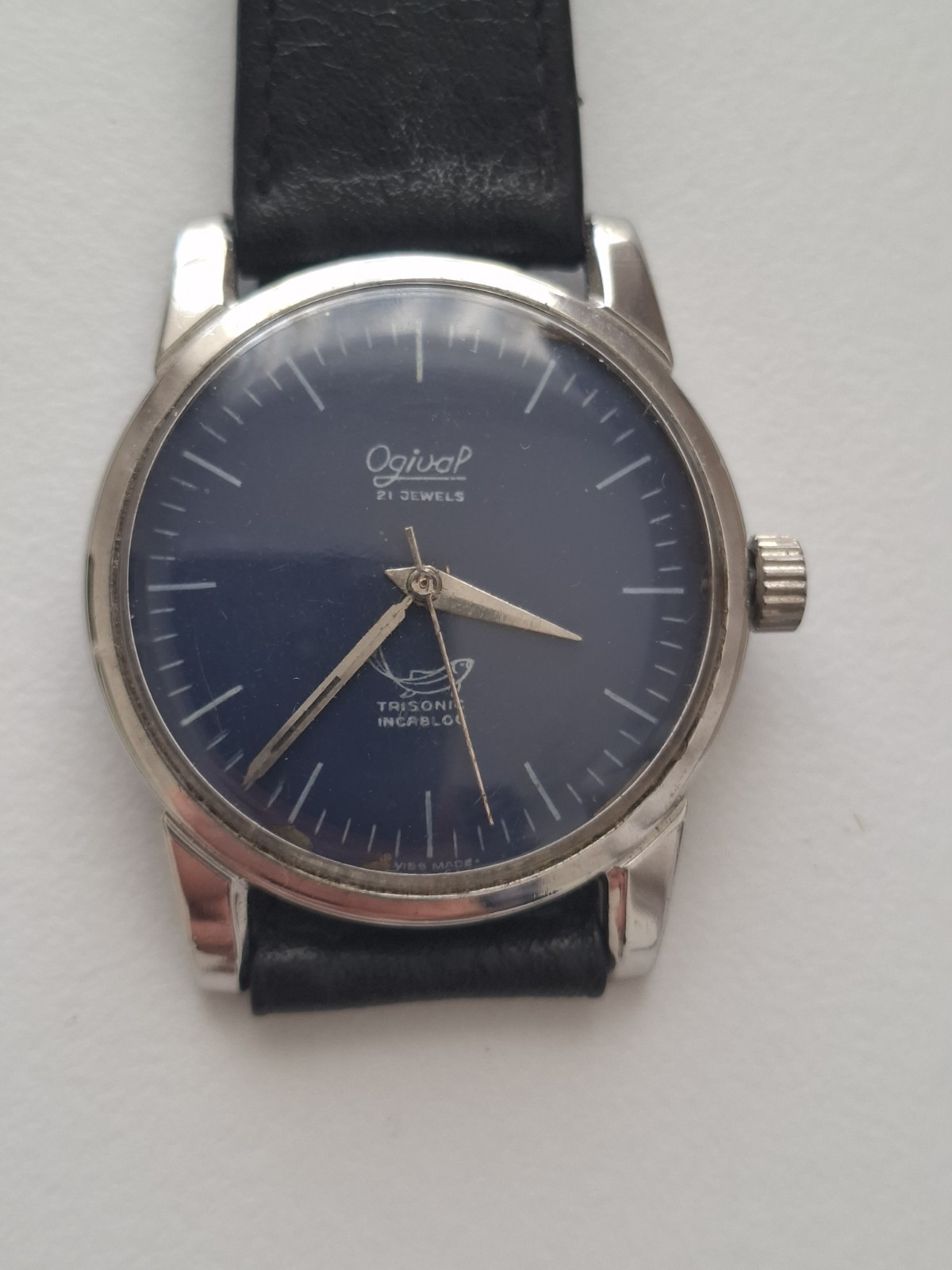 Ogival Trisonic Fisk ( fish ) waterproof watch, made in the 1950’s .1307400 Ser