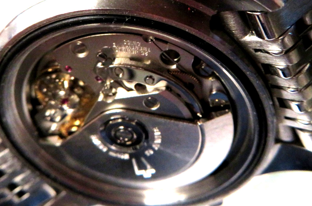 Bulova Accutron 28C04 Automatic Chronograph VX-200 Mens Watch Black Dial