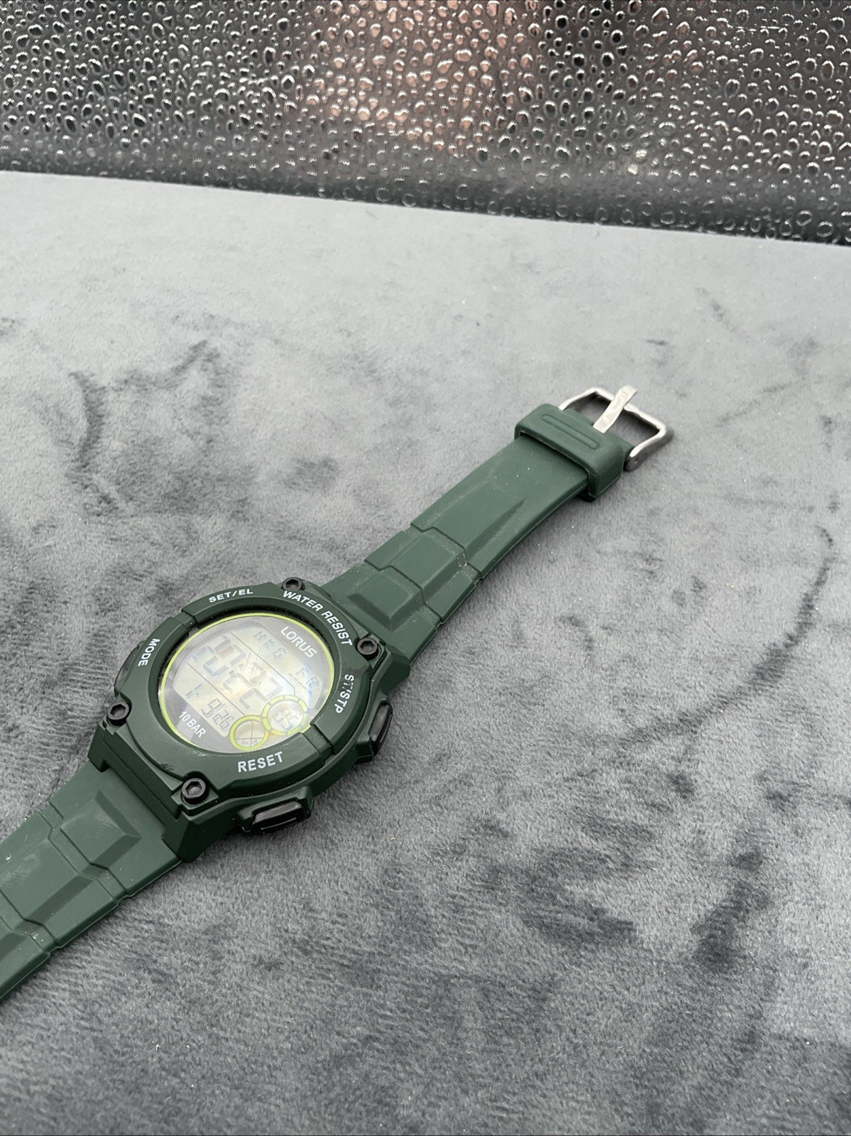 LORUS MULTIFUNCTION DIGITAL WATCH GREEN SILICONE STRAP NEW WITHOUT BOX