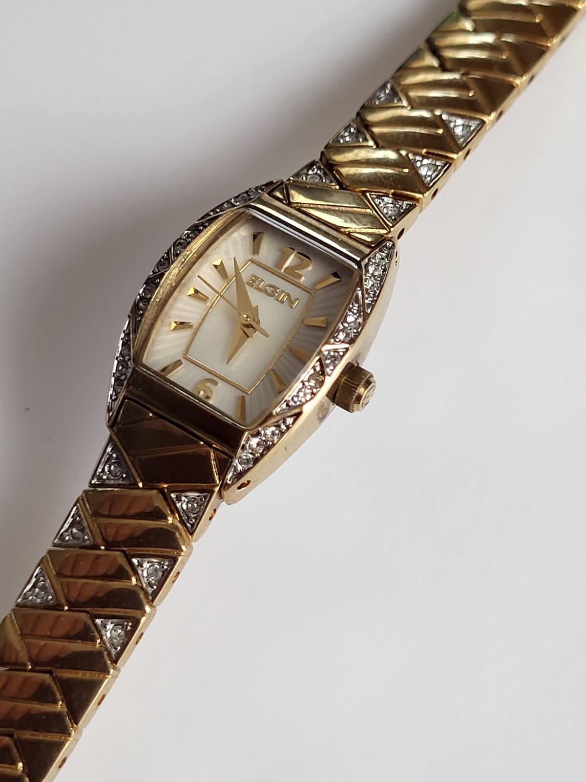 Vintage Elgin Woman’s Watch EG571 Gold Tone, Austrian Crystals, Jewelry Clasp