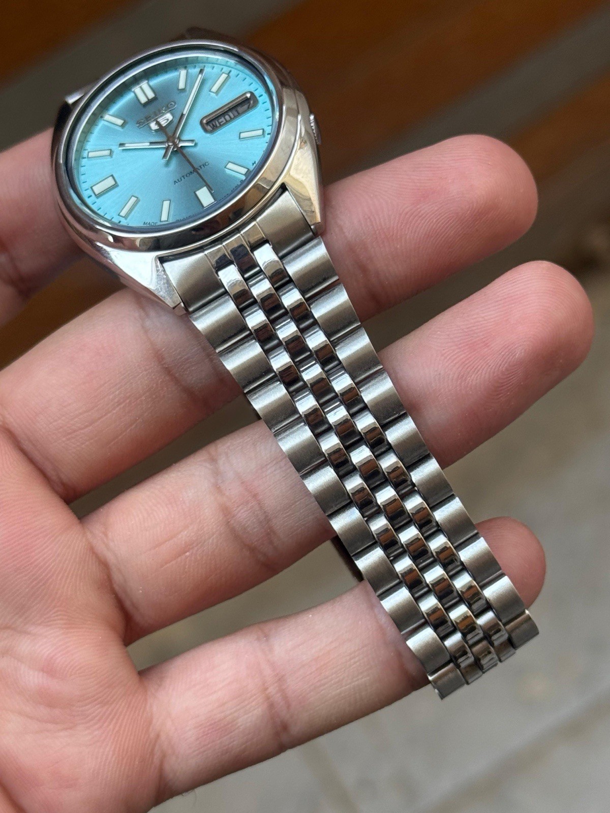 Seiko 5 Automatic Mens Vintage Wrist Watch Day Date Stainless Steel Japan