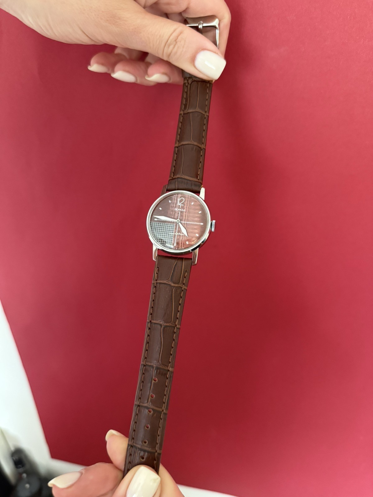 Pobeda ZIM Mechanical Soviet Watch Classic Red Dial Classic 1990’s Men’s Wrist
