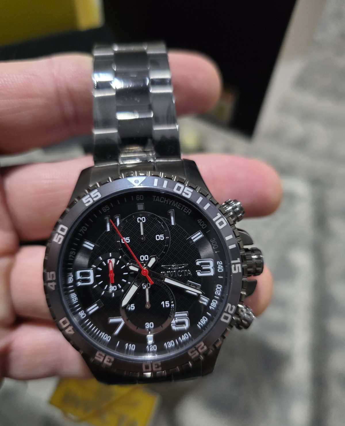 Invicta Men’s Quartz Chronograph Black Dial SS Bracelet Tachymeter Date Box