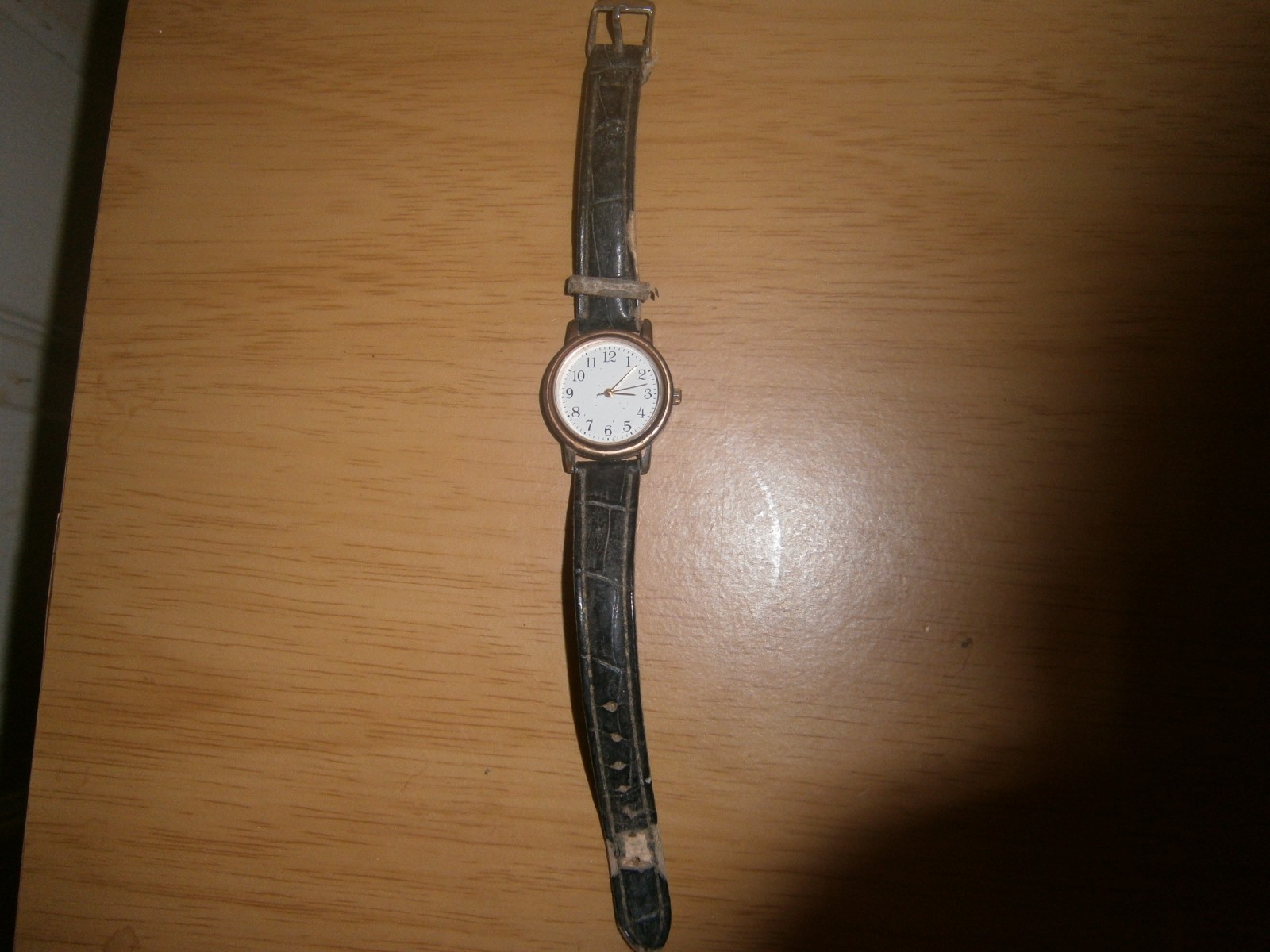 Ladies black faux leather unbranded quartz watch. WEAR.22cm(E26WBb)