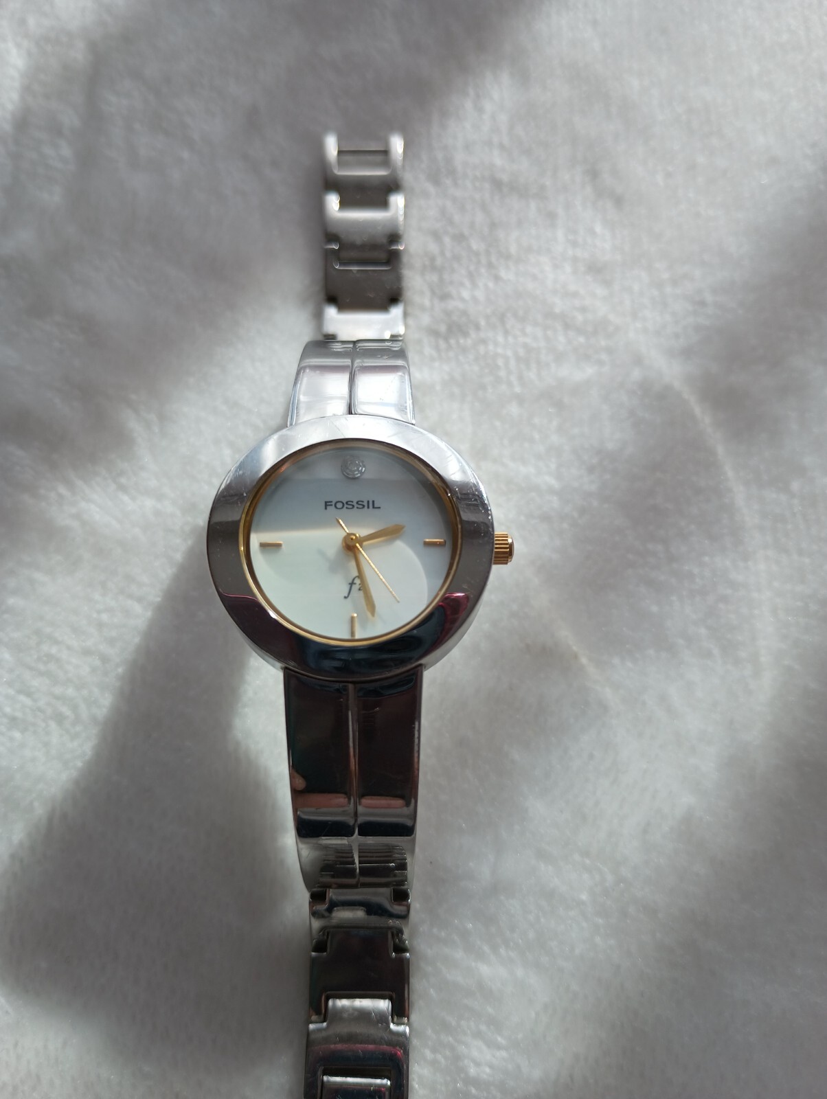 Fossil F2 Ladies Solid Stainless Steel Water Resistant 100 Feet Wristwatch