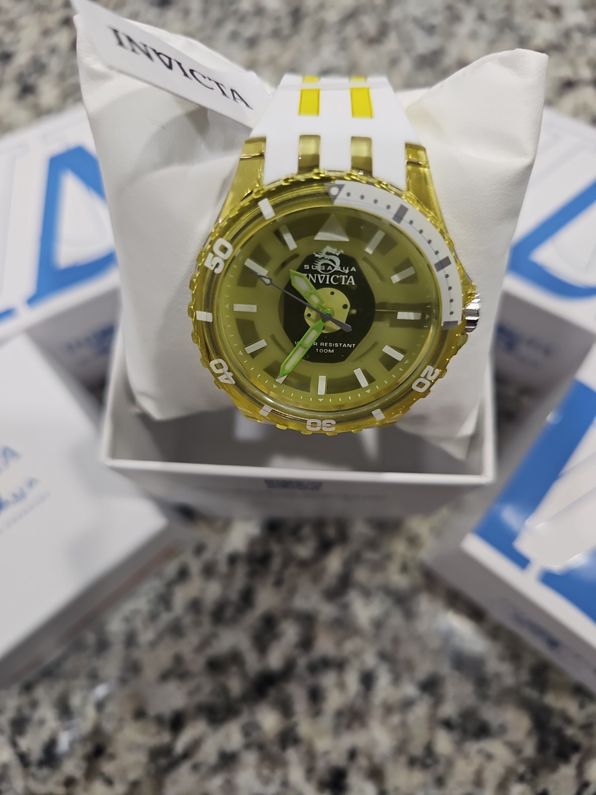 The NEW Invicta Subaqua Men’s Quartz Diver 100m Yellow/White Rubber Strap