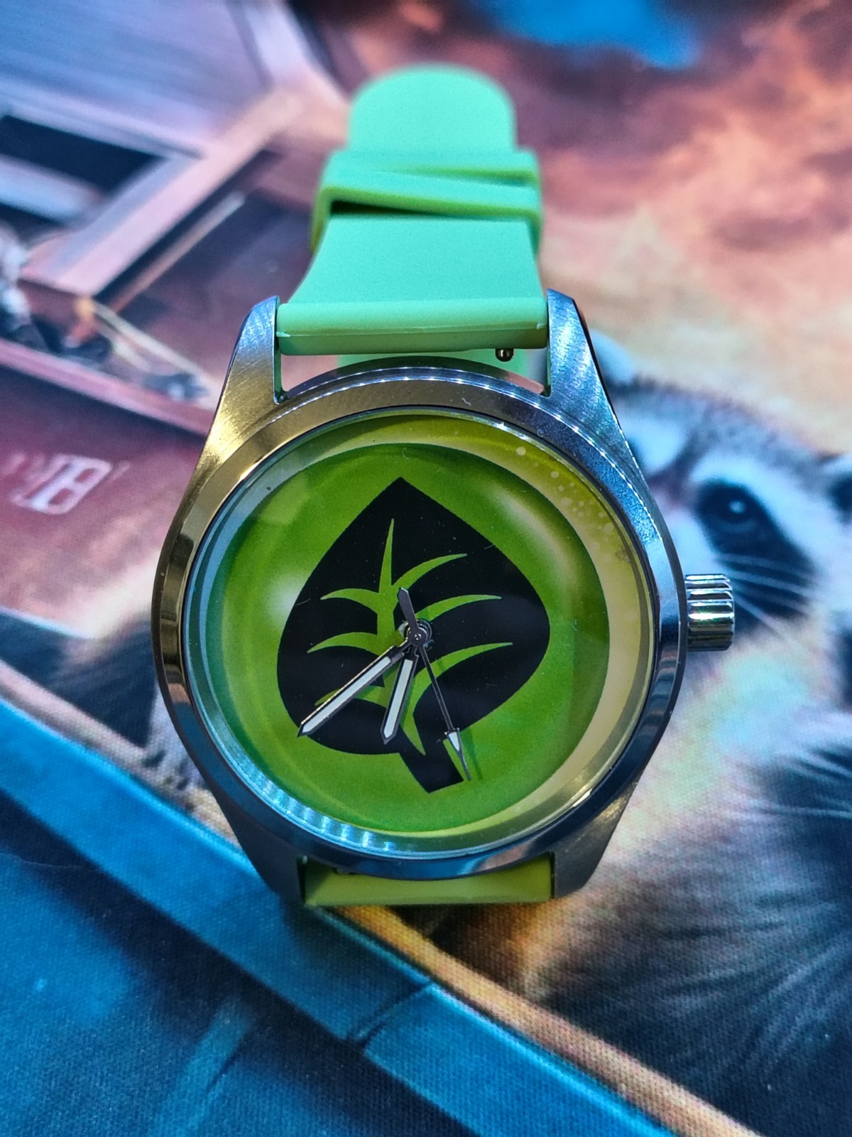 VH31 Watch Build Grass Energy Pokemon Card Dial 40mm With Matching Green Strap