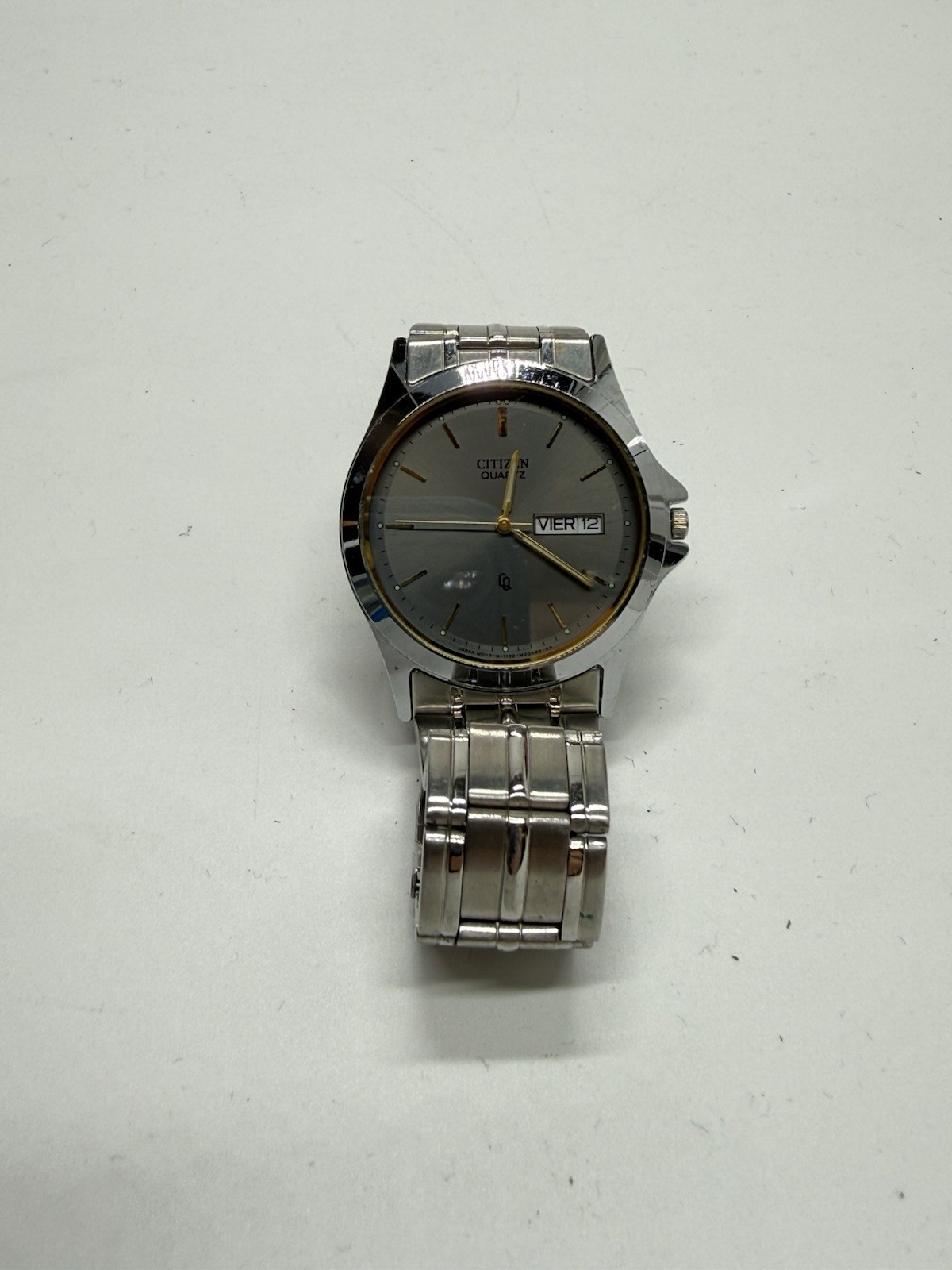 Citizen Quartz 1102 Unisex Watch 40mm Day Date English Spanish