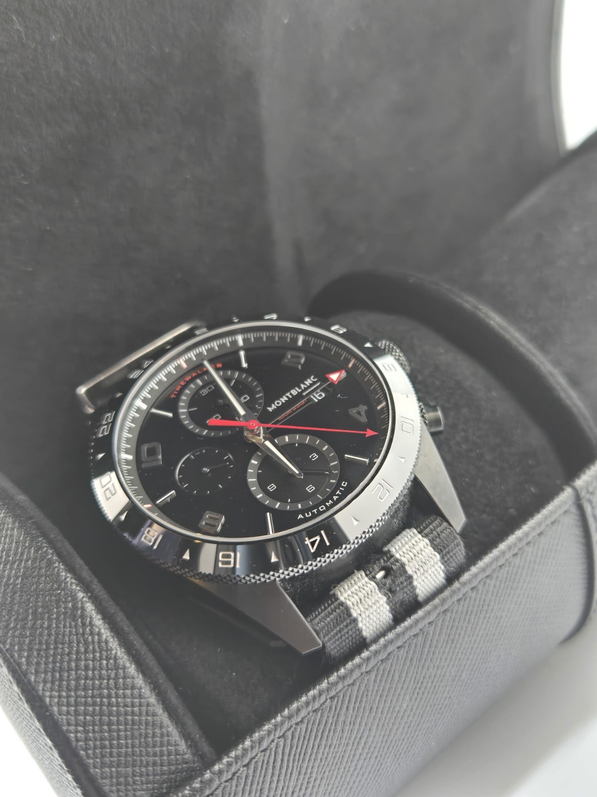 $6500 MSRP – Timewalker Automatic Chrono 43mm 25j Travel Case MB116101
