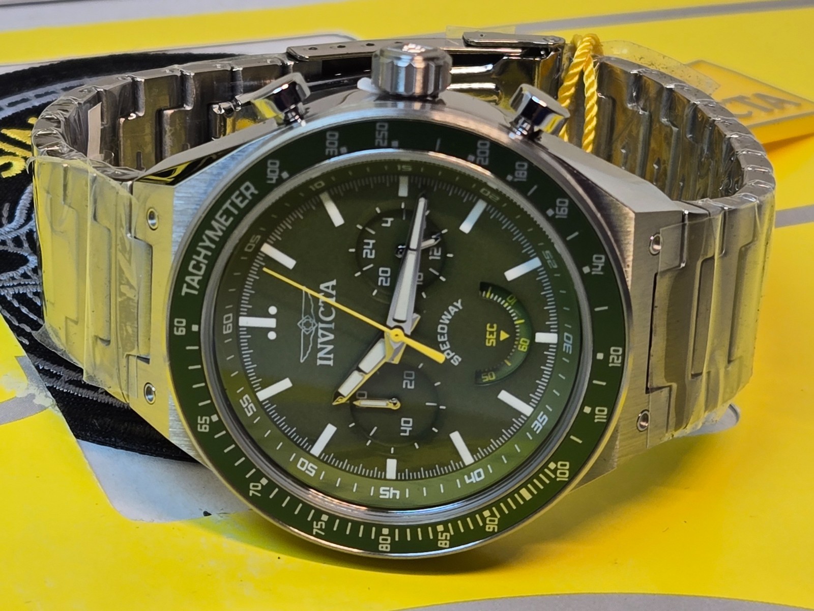 Invicta Speedway GearShift Men’s Watch 44mm, Steel with Green Bezel & Dial NEW!