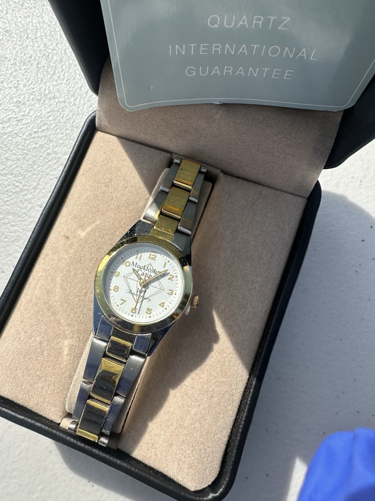 Rare In Case With Muckleshoot Casino 10th Year 2005 Wristwatch Silver Gold Tone