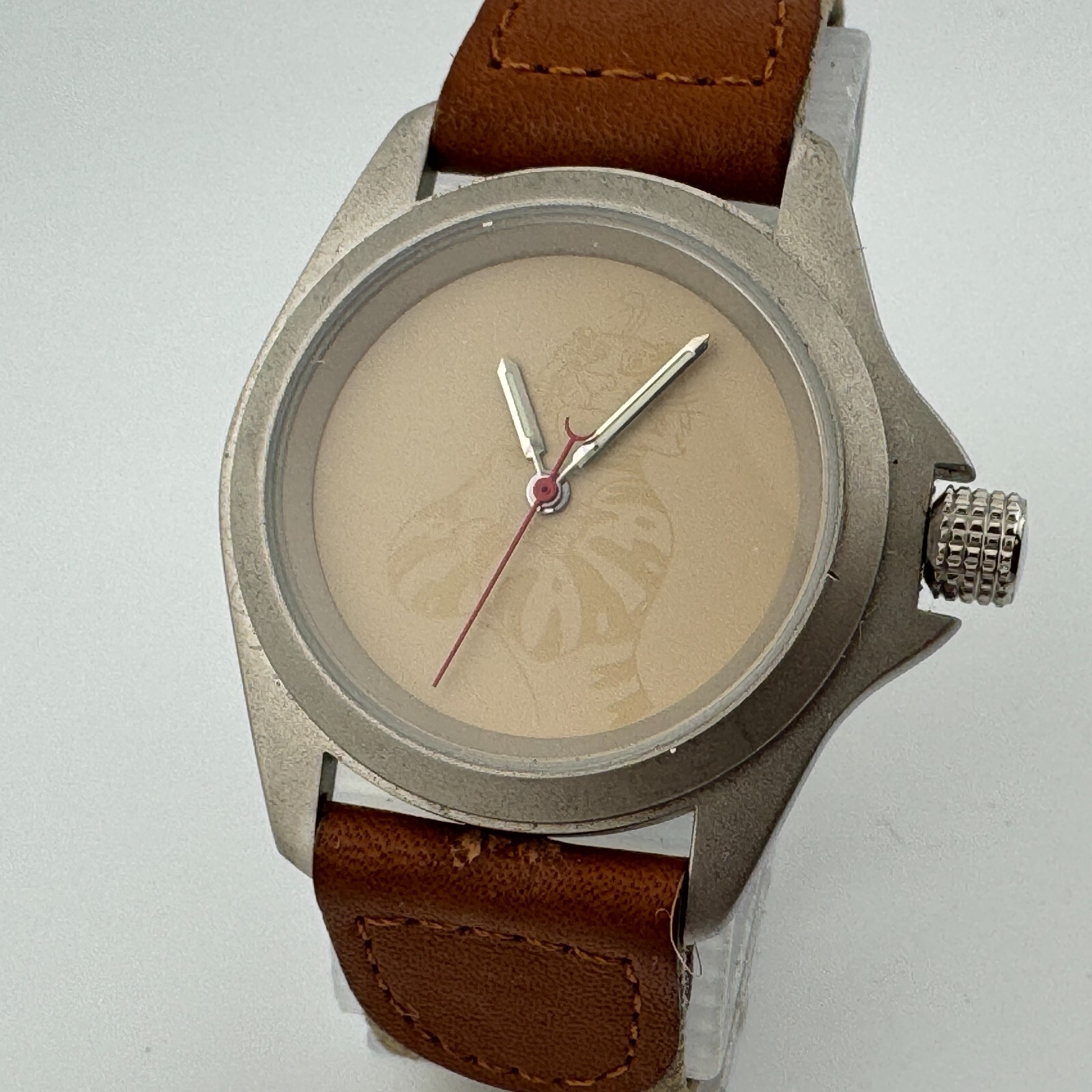 Kellogg Europa Quartz Watch Tony the Tiger Men Silver Leather Analog New Battery