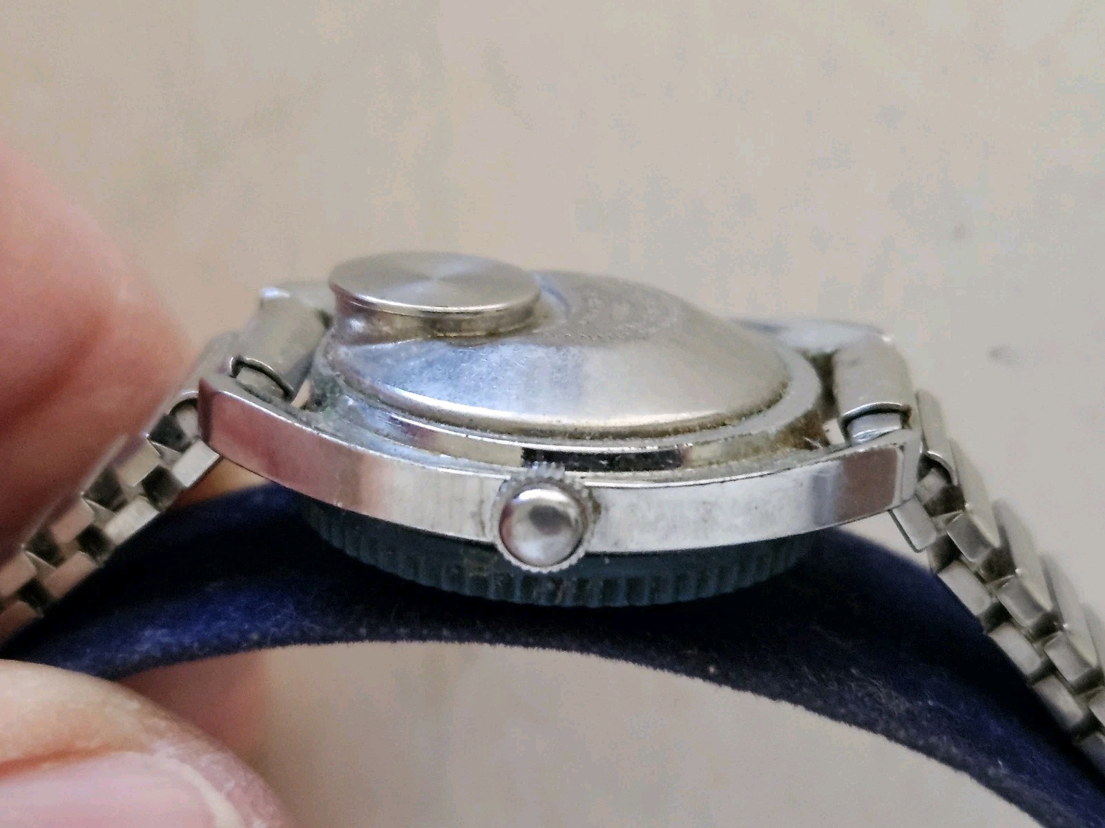 Vintage 1970s Timex Electra Diver-Style Watch Blue/Green Omni Rotating Bezel NR