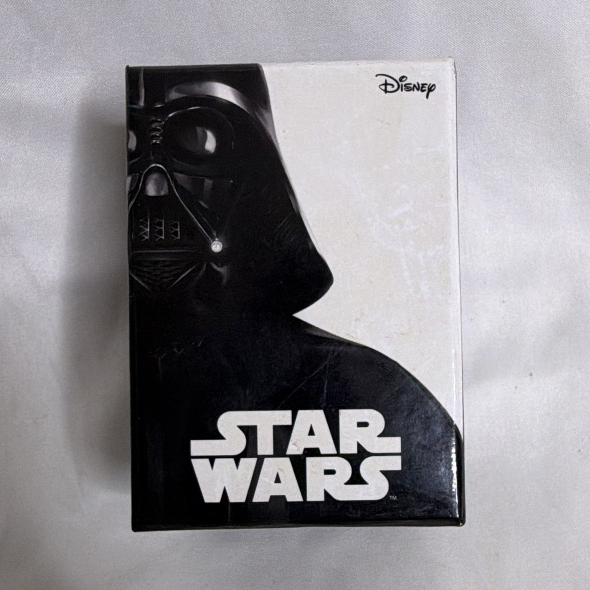 Disney Star Wars R2-D2 Quartz Analog Plastic Wristwatch Blue/White w/ Box