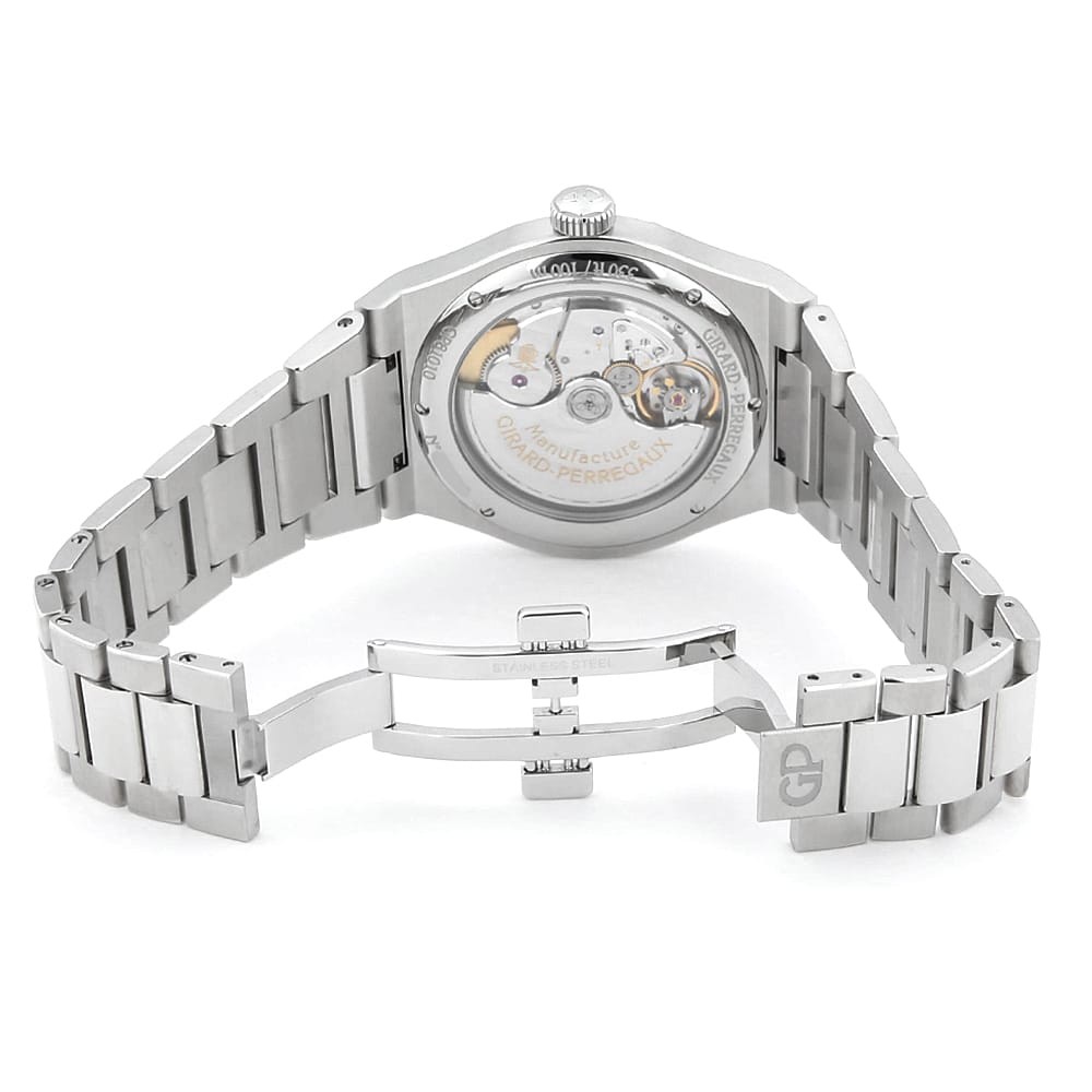 Girard-Perregaux Laureato 1.7″ 81010-11-431-11A second hand mens