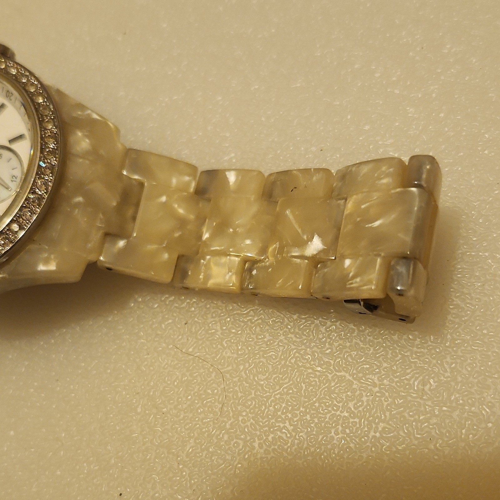 Fossil Women’s Quartz Beige Resin Bracelet Stainless Steel Dress Watch White Di…