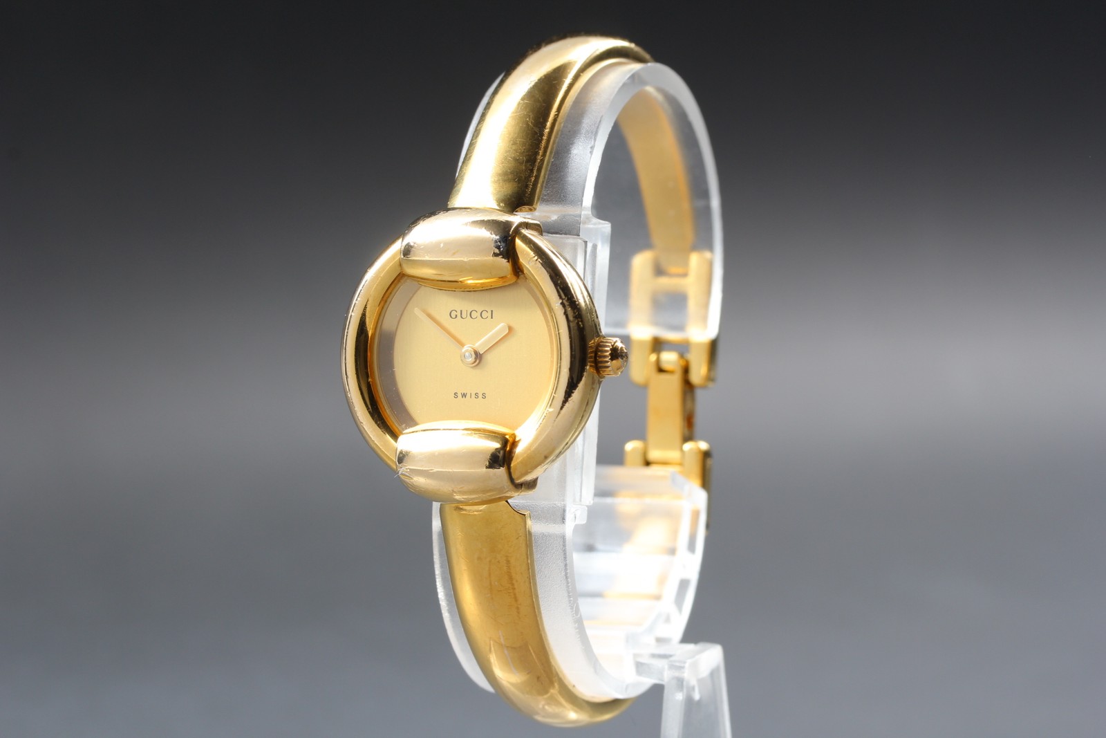 [Near MINT+] GUCCI 1400L 26mm Gold Dial Bangle Quartz Women’s Watch From JAPAN