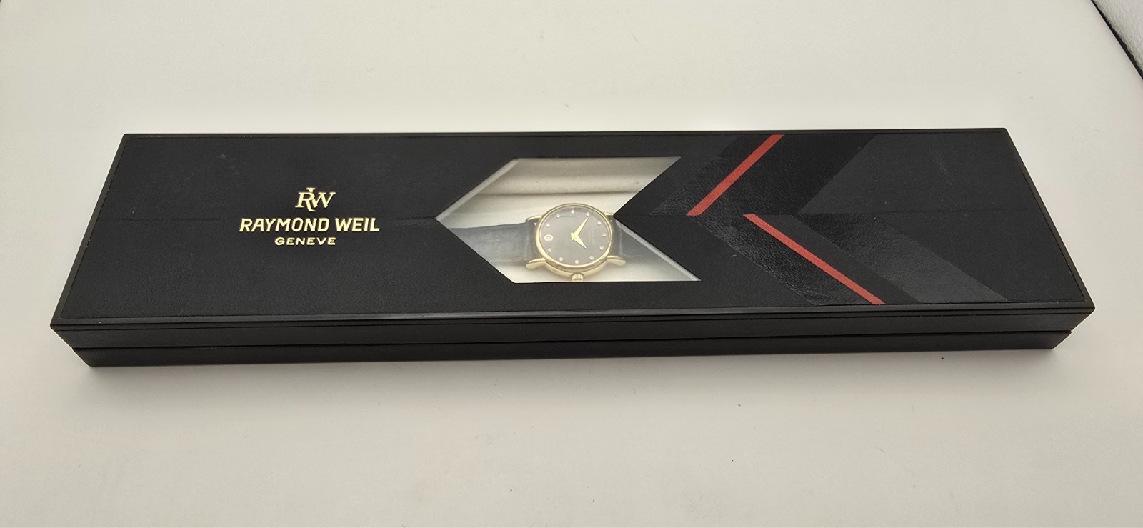 RAYMOND WEIL LADIES WATCH 9923 GOLD PLATED SWISS QUARTZ DIAMOND MARKERS & BOX.