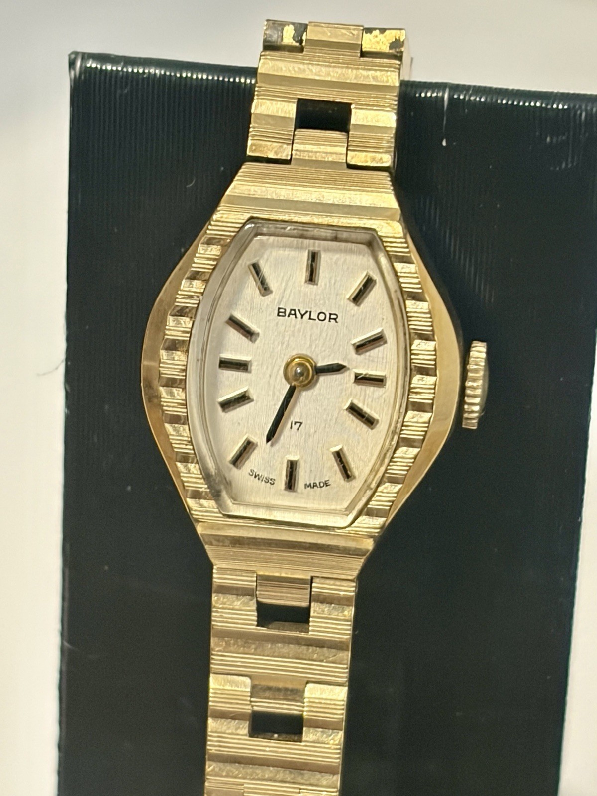 VTG Baylor Watch Women 15mm Gold Tone Rectangle 17 Jewels Manual Wind