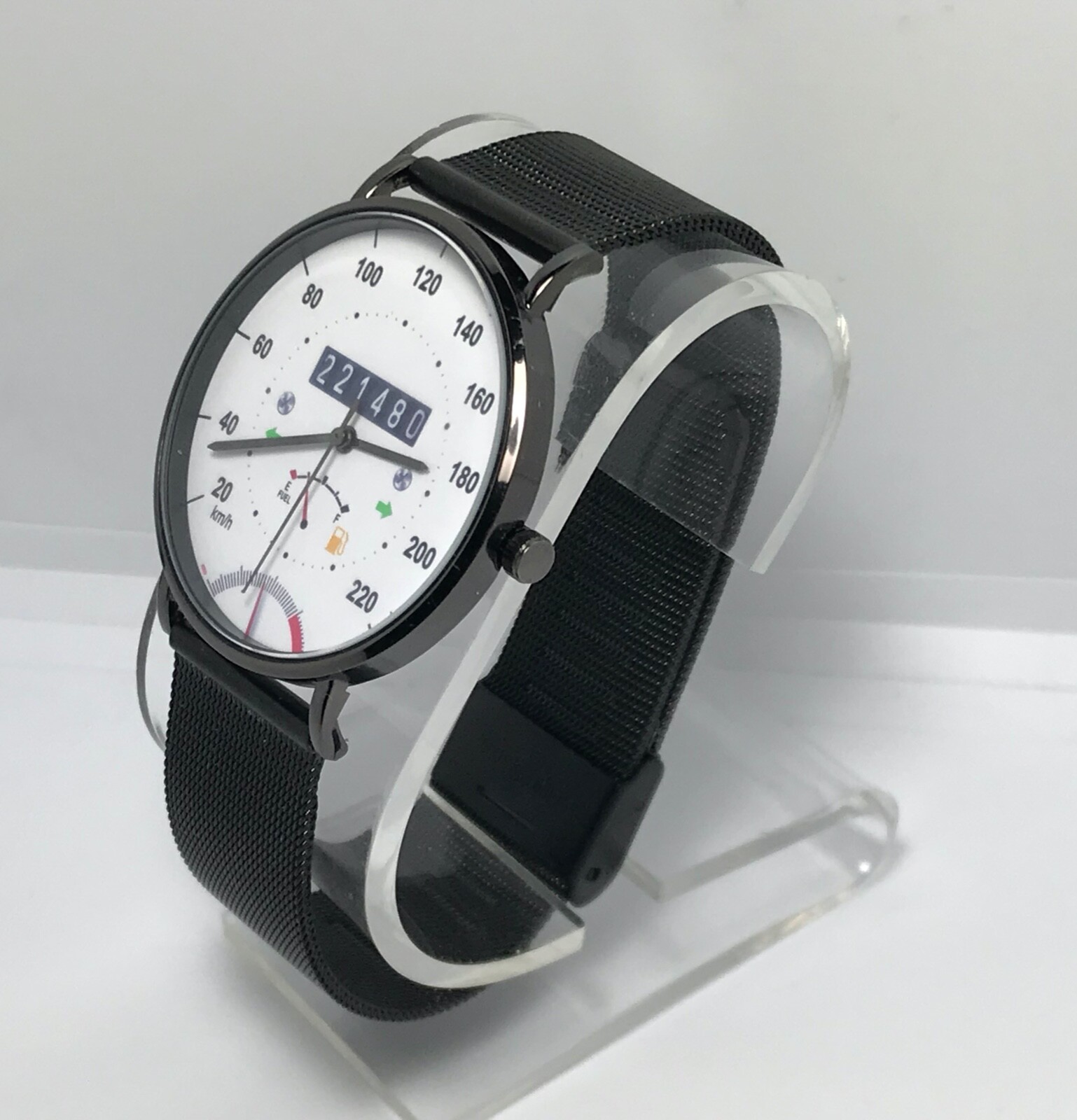 Speedometer Slim Watch 40mm Case 8.75mm thin & 20mm mesh band 3atm WR Sport